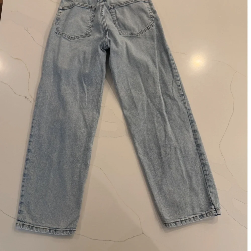 Wild Fable 90s Relaxed Straight Distressed Light Wash Jeans Womens Size 4‎ Blue